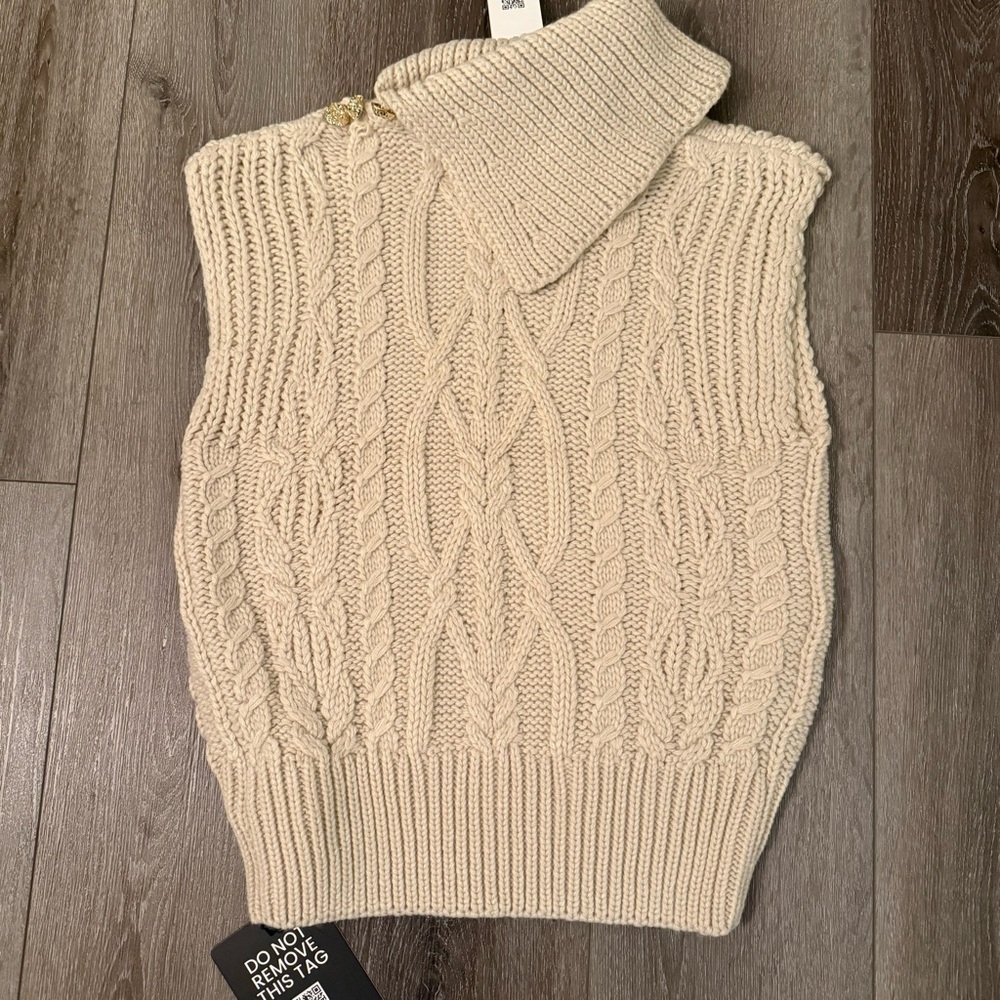 New ASTR The Label Kirstin Sleeveless Cable Knit Foldover Collar Sweater XS - Picture 5 of 7